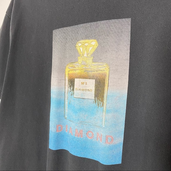 Diamond perfume bottle graphic tee shirt L - Picture 3 of 9